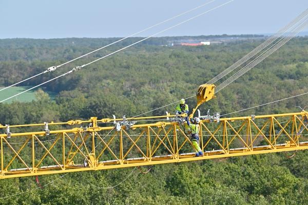 Manitowoc-launches-two-new-Potain-luffing-jib-cranes-4.jpg